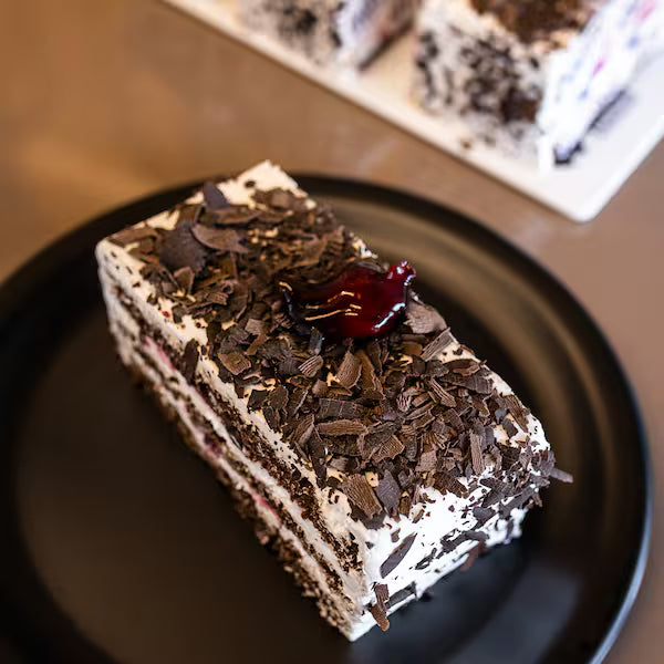 Black Forest Pastry (Set of 6)