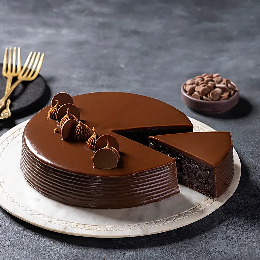 Chocolate Truffle Delicious Cake