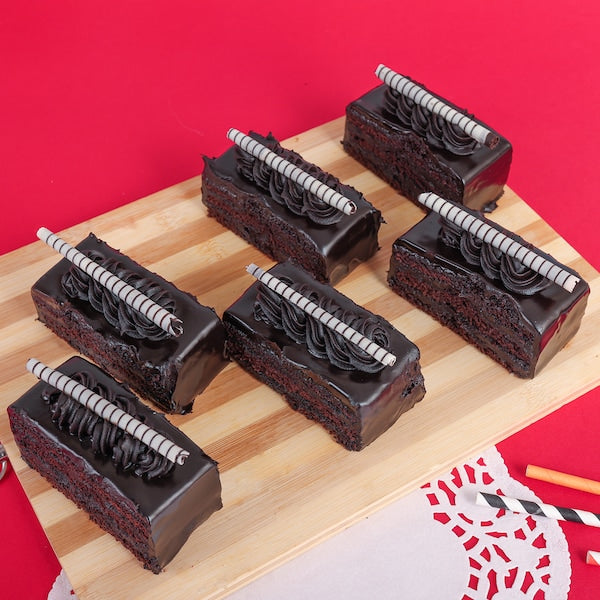 Chocolate Pastry (Set of 6)