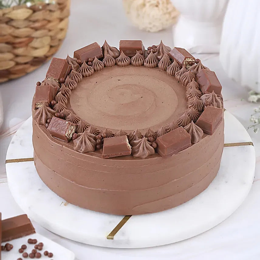 Kit Kat Crunch Cream Cake