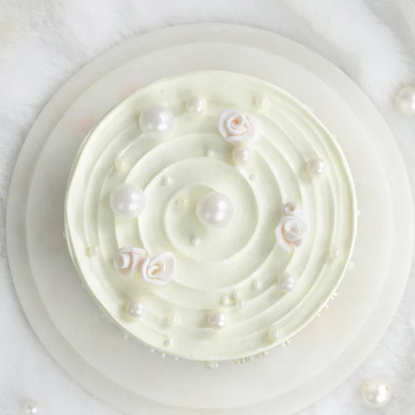 Velvet Pearl Vanilla Cake (1 Pound)