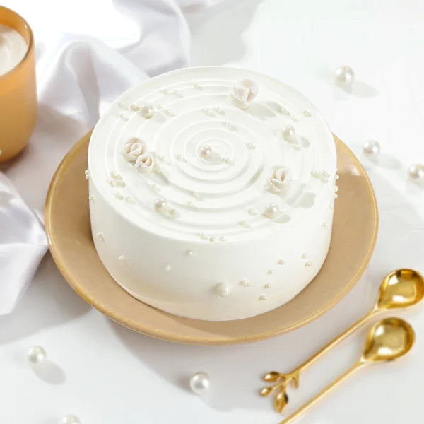 Velvet Pearl Vanilla Cake (1 Pound)